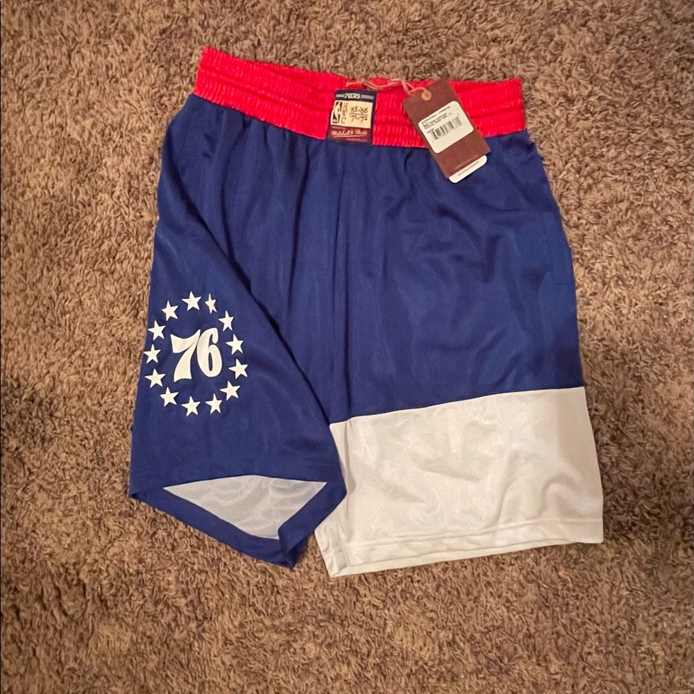 Sixers shorts mens size large. Brand new with tags